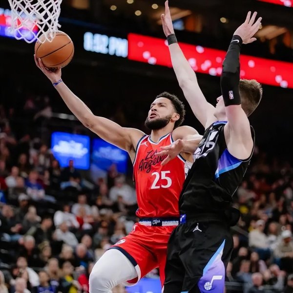 倍操盘 巨星滤镜碎一地！西蒙斯又遭抛弃，“詹科精神”含金量还在上升？